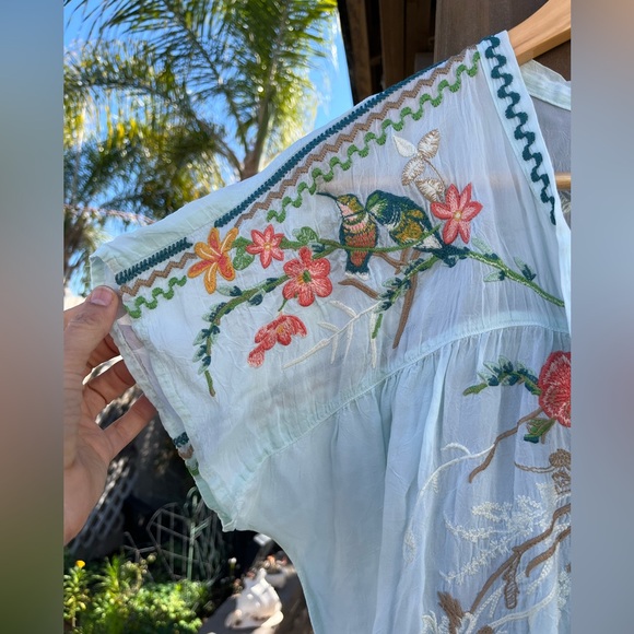 Johnny Was hummingbird bird blouse size medium - Picture 14 of 15